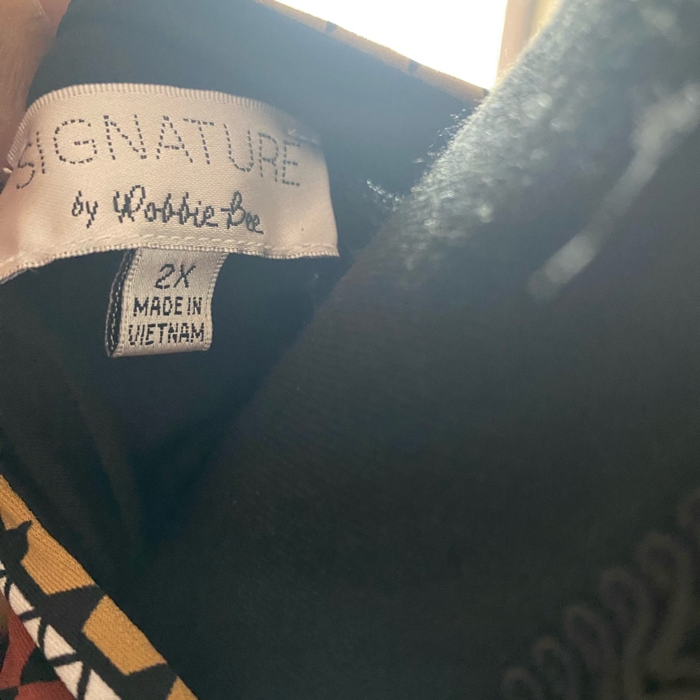 Signature by Robbie Bee Black Dress with Colorful Trim - Picture 2 of 2